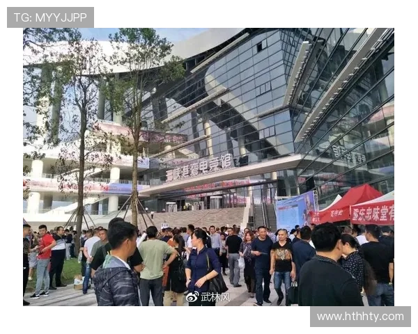 华体会体育官方网址赛事直播资源丰富,为用户提供高清流畅的观赛体验 华体会体育官方网址赛事直播资源丰富,为用户提供高清流畅的观赛体验